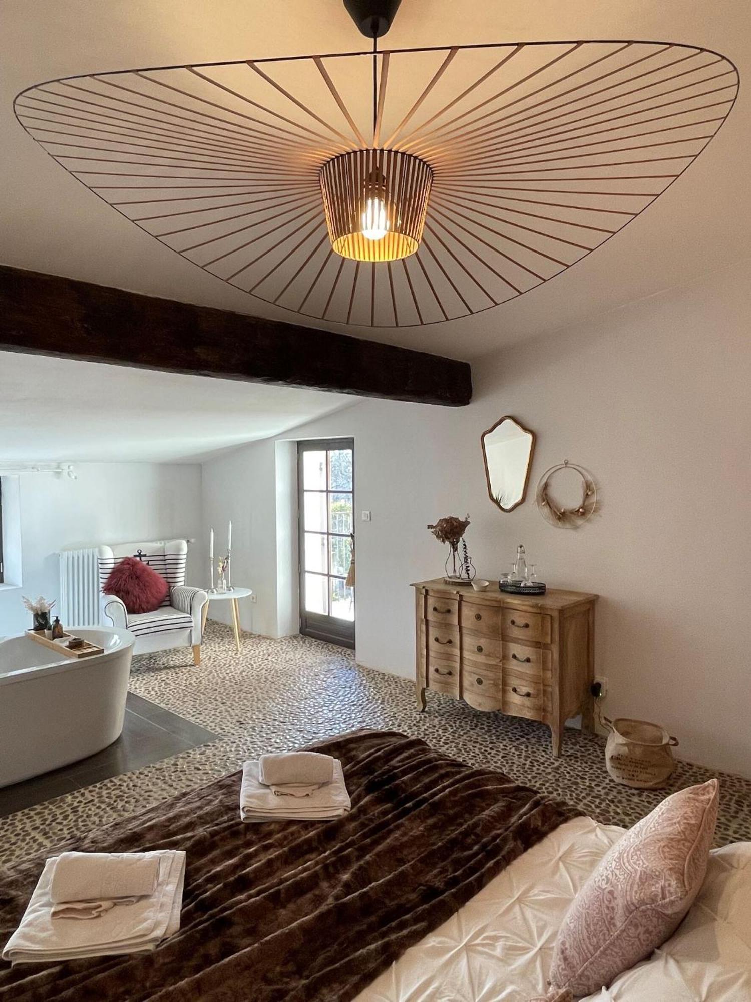 B&B Temps Suspendu Provence Pernes-les-Fontaines Bilik gambar