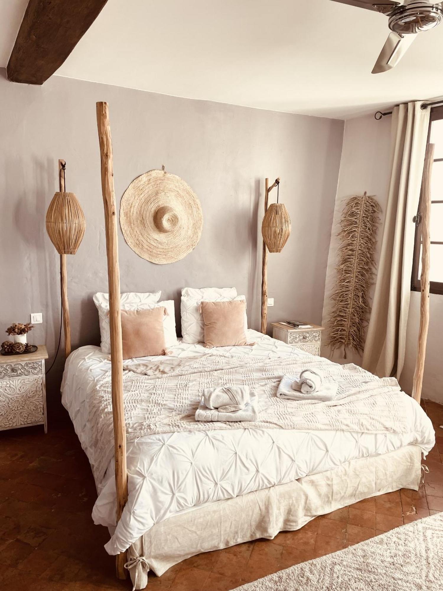 B&B Temps Suspendu Provence Pernes-les-Fontaines Bilik gambar