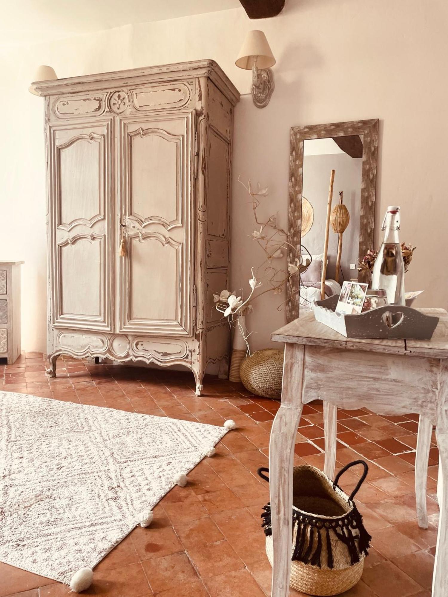 B&B Temps Suspendu Provence Pernes-les-Fontaines Bilik gambar