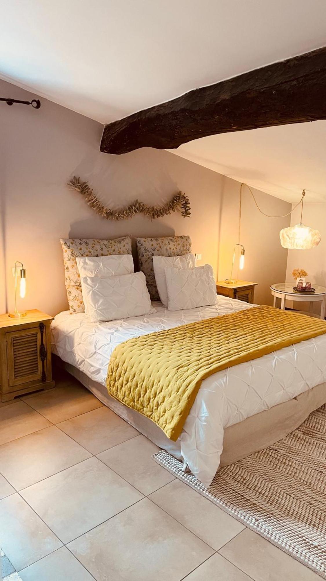 B&B Temps Suspendu Provence Pernes-les-Fontaines Bilik gambar
